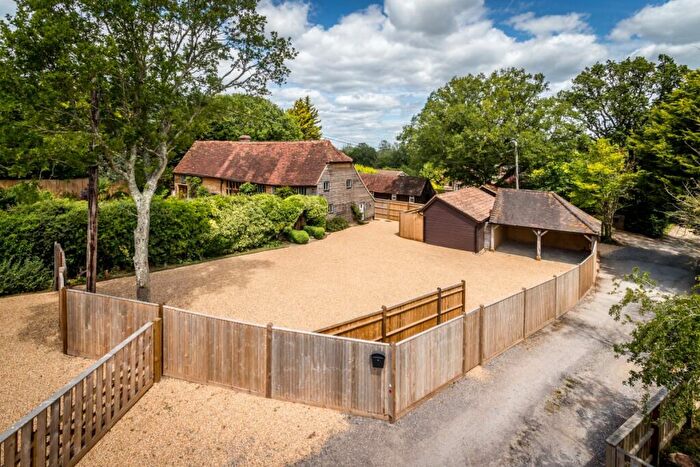 4 Bedroom Barn To Rent In Billingshurst, RH14