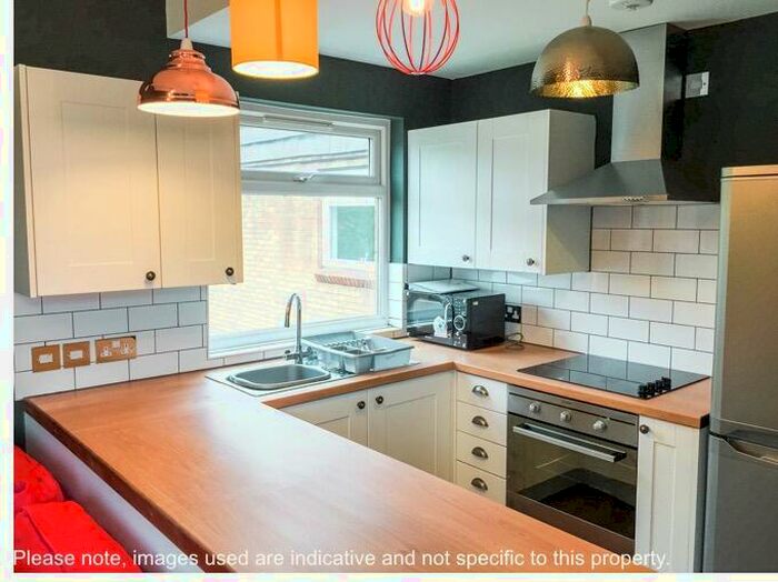5 Bedroom House To Rent In The Park, Norfolk Park Road, S2