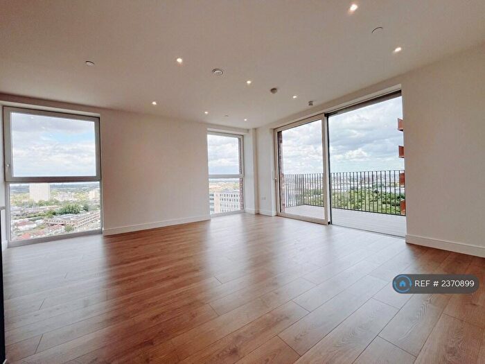 2 Bedroom Flat To Rent In Waterview House, London, HA0