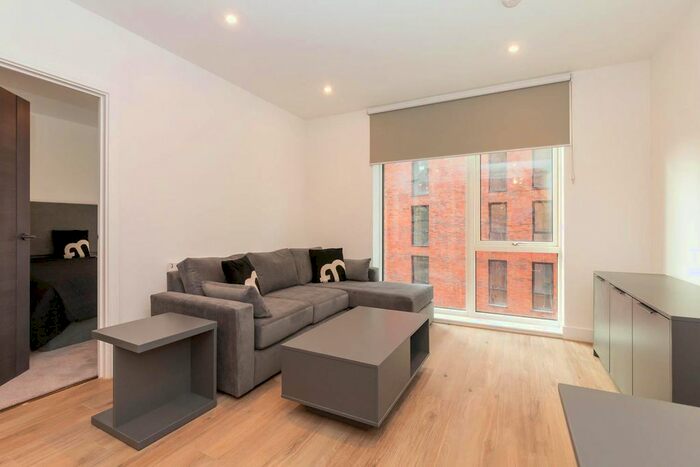1 Bedroom Flat To Rent In The Lancaster, Snow Hill Wharf, Shadwell Street, B4