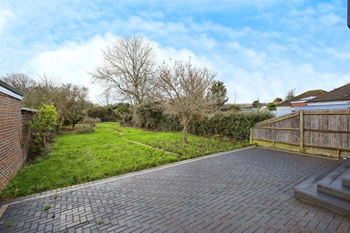 5 Bedroom Semi-Detached Bungalow For Sale In Brightling Road, Polegate, BN26