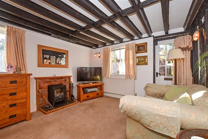 2 Bedroom Semi-detached House For Sale In Wilsley Pound, Sissinghurst, Kent, TN17
