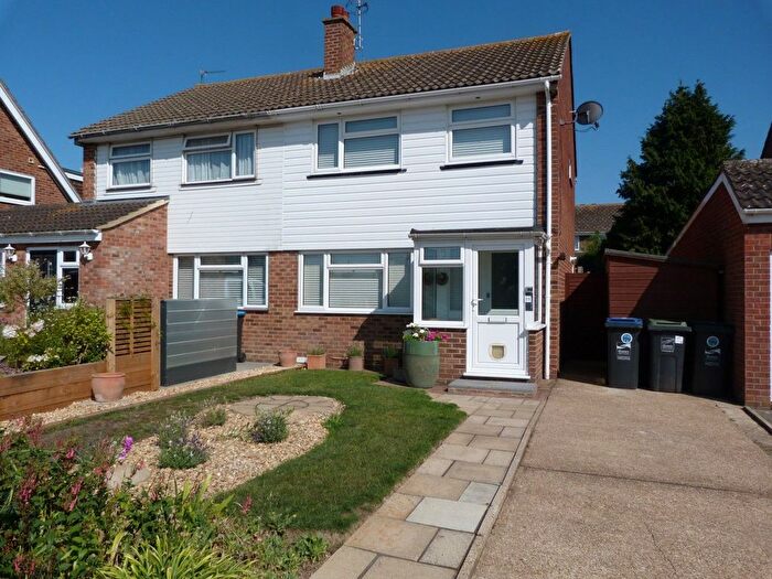 3 Bedroom Semi Detached House For Sale In The Maples, Broadstairs, CT10