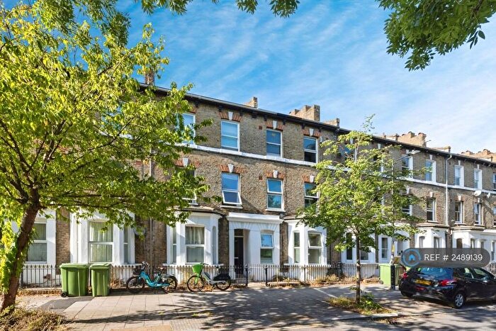 2 Bedroom Flat To Rent In Chatham Street, London, SE17