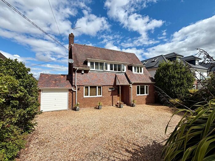 4 Bedroom Detached House For Sale In Upton Way, Broadstone, BH18