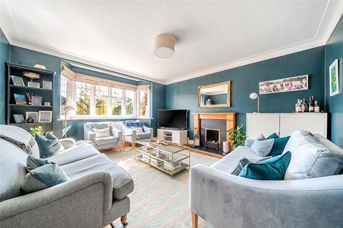 5 Bedroom Detached House To Rent In Croft Way, Sevenoaks, Kent, TN13