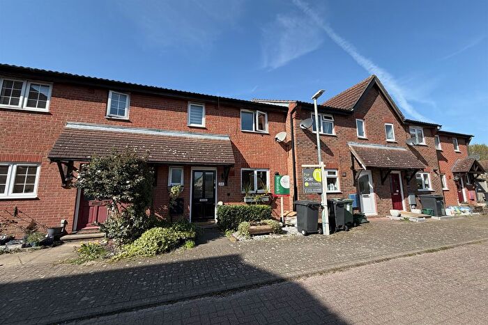 3 Bedroom Terraced House For Sale In Stanstrete Field, Great Notley, Braintree, CM77
