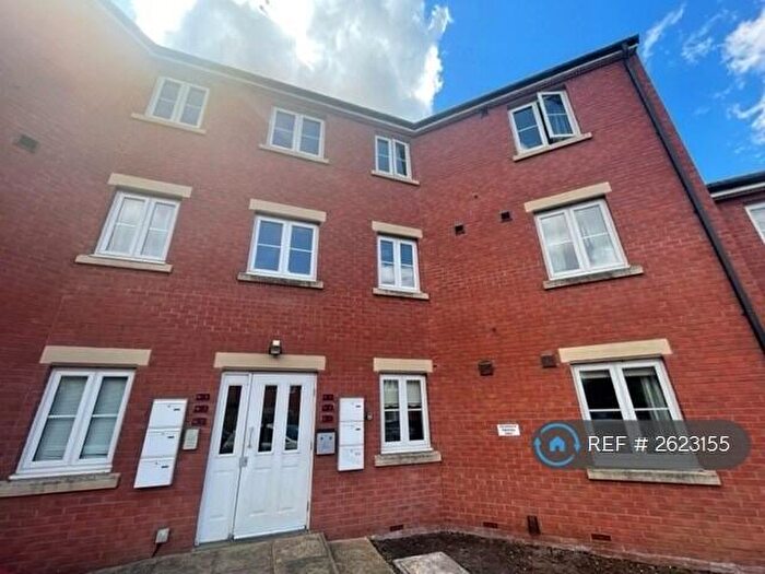 2 Bedroom Flat To Rent In Primmers Place, Westbury, BA13