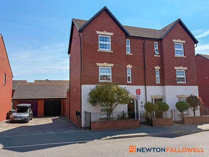 4 Bedroom Semi-Detached House For Sale In Marleston Lane, Middlebeck, NG24
