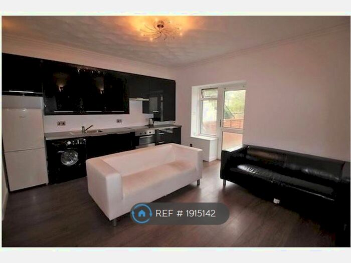 1 Bedroom Flat To Rent In Salisbury Street, Kirkcaldy, KY2