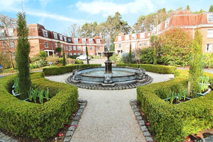 2 Bedroom Apartment To Rent In Shottermill Park, Haslemere, GU27