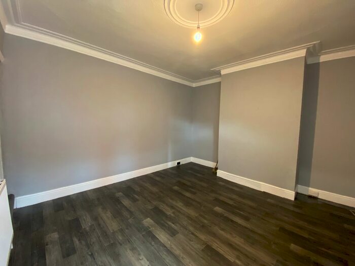 2 Bedroom Terraced House To Rent In Paisley Place, Armley, LS12