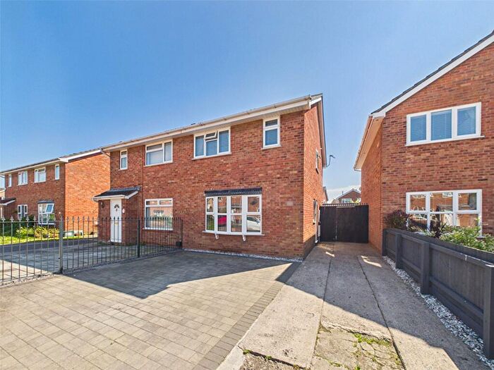 3 Bedroom Semi-Detached House For Sale In Fairview, Worle, Weston-super-Mare, North Somerset, BS22