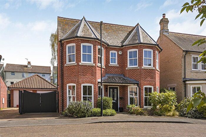 4 Bedroom Detached House For Sale In Rosewood Park, Mistley, Manningtree, CO11