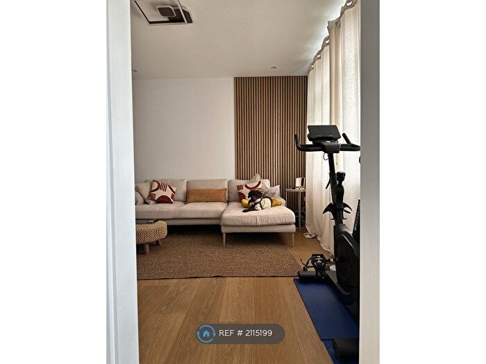 2 Bedroom Terraced House To Rent In Newbury Gardens, Romford, RM3