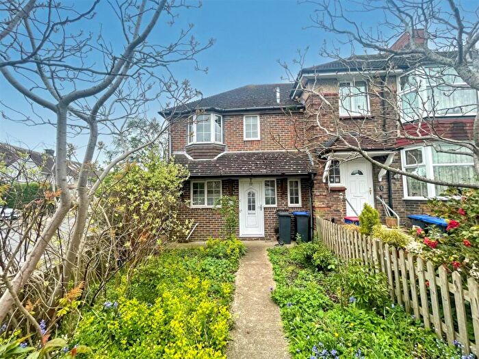 2 Bedroom End Of Terrace House To Rent In Dominion Road, Worthing, BN14