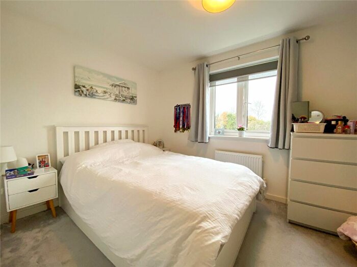 2 Bedroom Semi-Detached House For Sale In Ward Close, Purton, Wiltshire, SN5