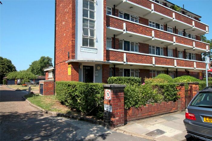 Studio To Rent In St Leonards Court, St Leonards Road, London, SW14