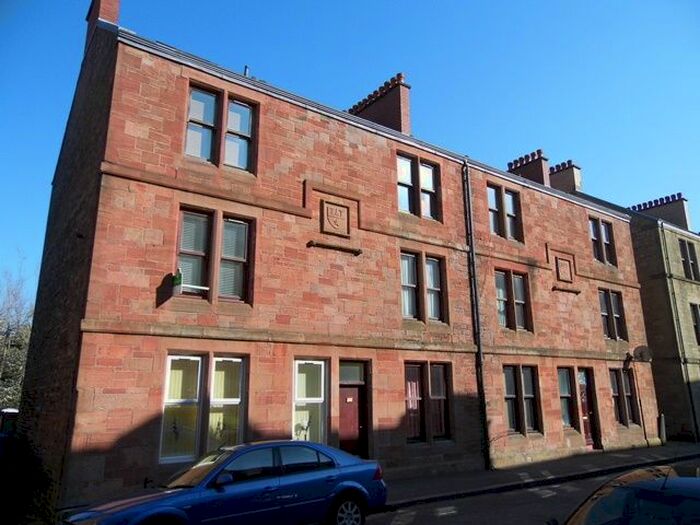 2 Bedroom Flat To Rent In Victoria Road, Falkirk, FK2