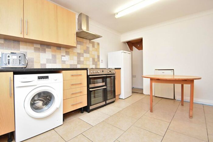 5 Bedroom Terraced House To Rent In Oxford Road, Southsea, Hampshire, PO5