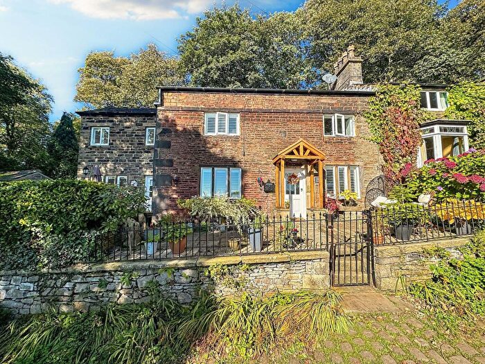 2 Bedroom Cottage For Sale In Holcombe Old Road, Holcombe, BL8