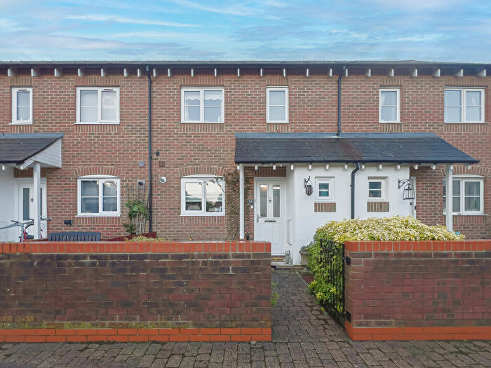 2 Bedroom Terraced House For Sale In Sir Christopher Court, Hythe, SO45