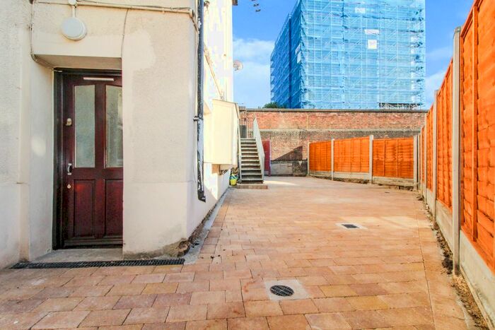 1 Bedroom Flat To Rent In Romford Road, London, E12