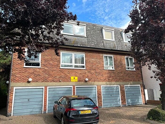 2 Bedroom Apartment To Rent In Albert Road, London, N22