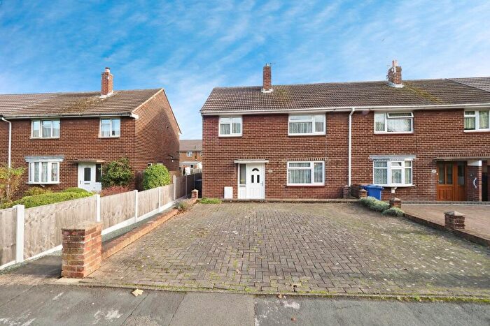3 Bedroom End Of Terrace House For Sale In Masefield Crescent, Burton-on-Trent, Staffordshire, DE14