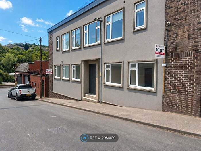 1 Bedroom Flat To Rent In Grafton St, Batley, WF17