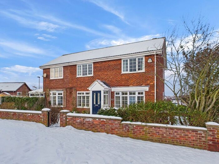 4 Bedroom Detached House For Sale In Eskdale Road, Whitby, YO22