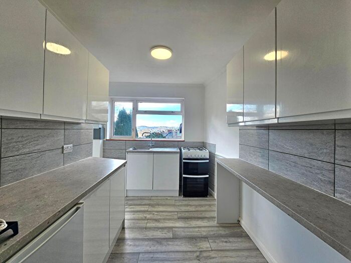 1 Bedroom Flat To Rent In Lower Shirburn Road, Torquay, TQ1