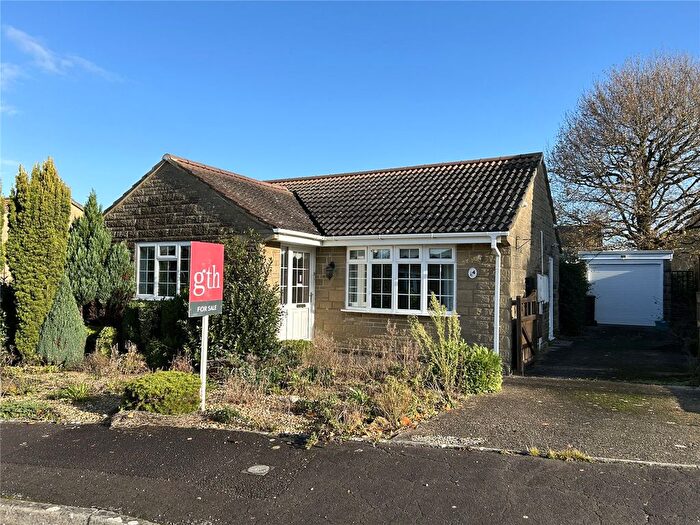 2 Bedroom Bungalow For Sale In Laburnum Crescent, Crewkerne, TA18