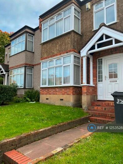 3 Bedroom Semi-Detached House To Rent In Perry Vale, London, SE23