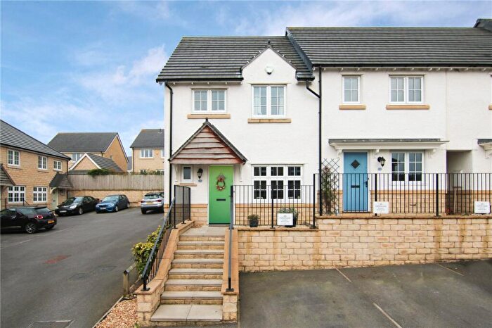 3 Bedroom Town House For Sale In Copse Place, Steeton, BD20