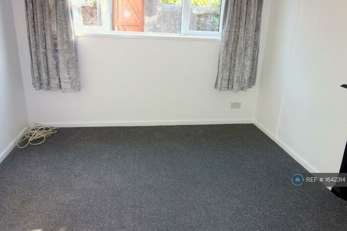 1 Bedroom Flat To Rent In Alexandra Road, Mutley, Plymouth, PL4