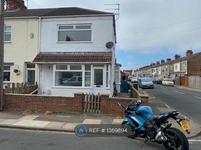 3 Bedroom Maisonette To Rent In Daubney Street, Cleethorpes, DN35