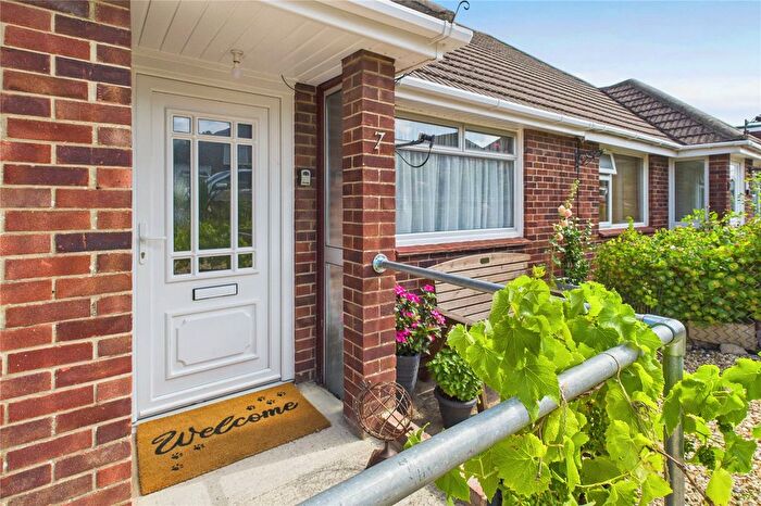 3 Bedroom Bungalow For Sale In Harbour Close, Rodbourne Cheney, Swindon, SN25