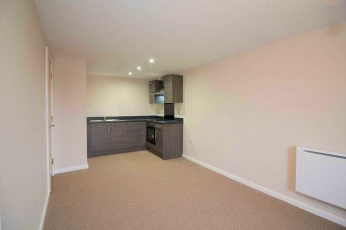 1 Bedroom Apartment To Rent In Chad House, Sunderland Road, Gateshead, NE8