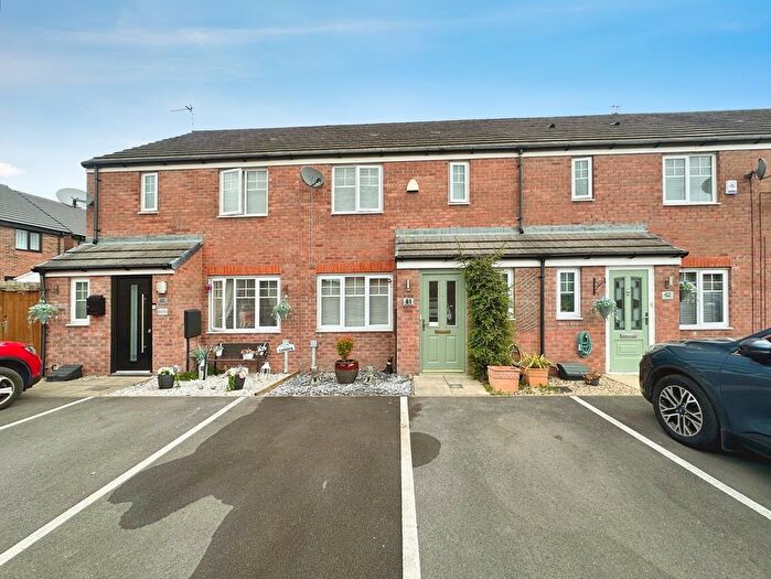 3 Bedroom Town House For Sale In Elton Fold Chase, Bury, BL8