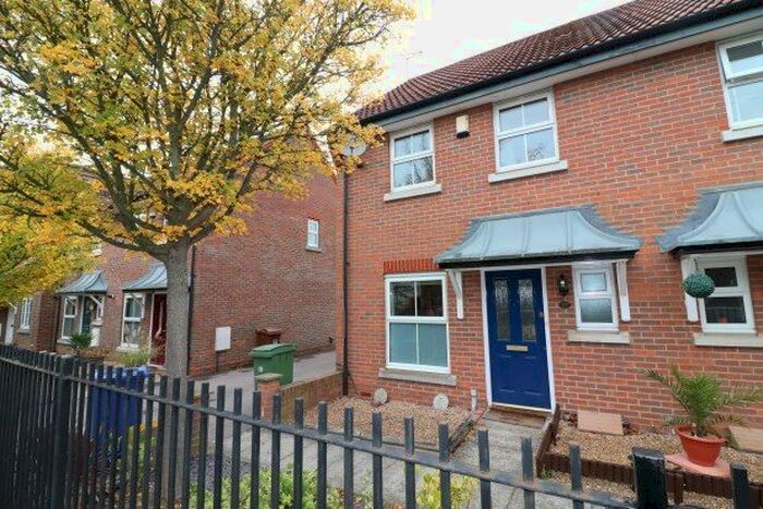 2 Bedroom Property To Rent In Mayflower Road, Chafford Hundred, RM16