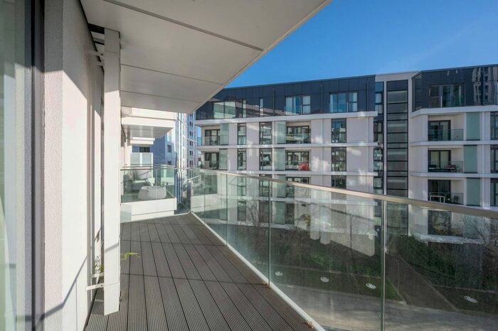 2 Bedroom Flat To Rent In Brent House, Nine Elms Point, Nine Elms, London, SW8