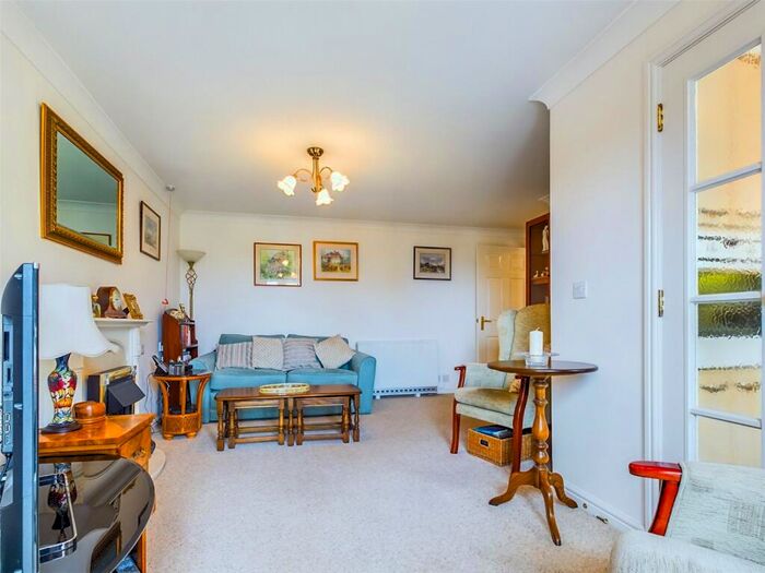 1 Bedroom Apartment For Sale In Seward Court, - Lymington Road, Christchurch, Dorset, BH23