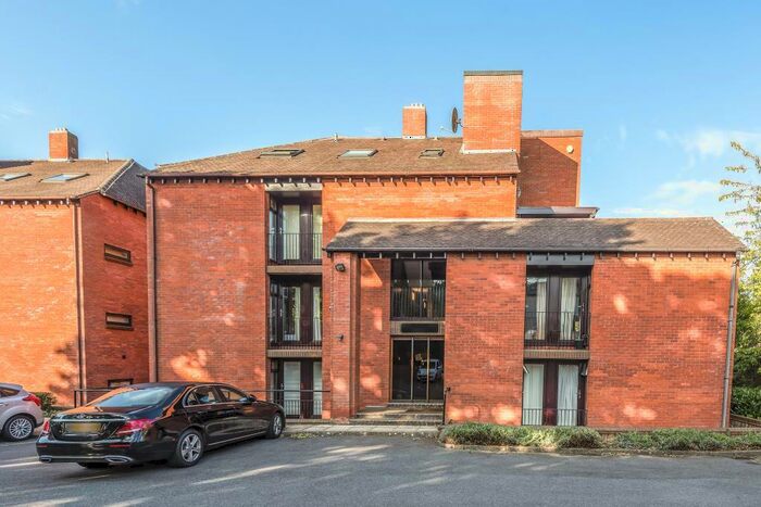 2 Bedroom Apartment To Rent In Woodstock Road, Oxford, OX2