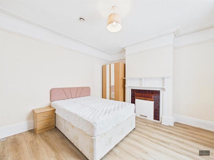 5 Bedroom House To Rent In Portland Street, Exeter, EX1