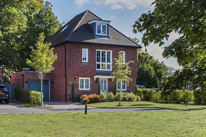 5 Bedroom Detached House For Sale In Parklands, Besselsleigh, OX13