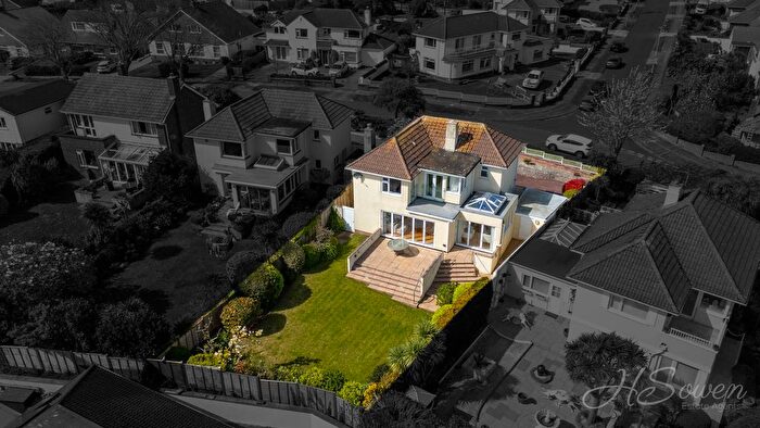 4 Bedroom Detached House For Sale In Manscombe Road, Torquay, TQ2