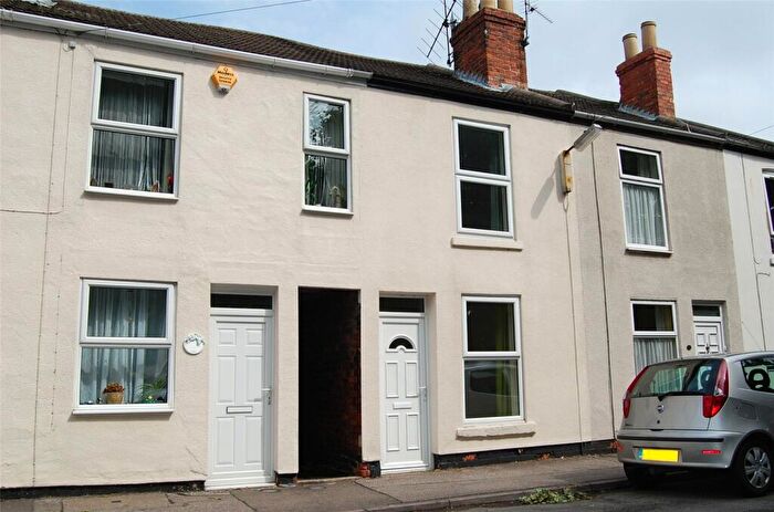 2 Bedroom Terraced House For Sale In Gray Street, Lincoln, Lincolnshire, LN1