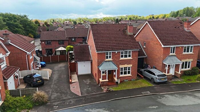 4 Bedroom Detached House For Sale In Peregrine Grove, Stoke-On-Trent, ST3