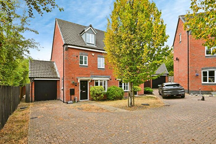 4 Bedroom Property For Sale In Bacon Close, Giltbrook, Nottingham, NG16